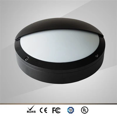 LED-seinävalaisin on 450 lumenia ja 800 lumenia. Kumpi on kirkkaampi?